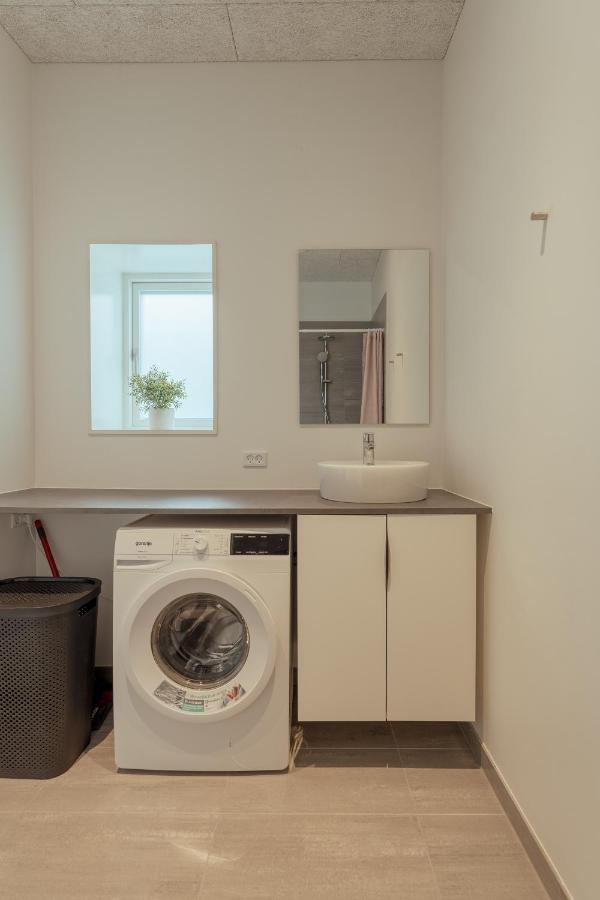 New 2 Bedroom Apt - Ocean And Mountain View Tórshavn Exteriér fotografie